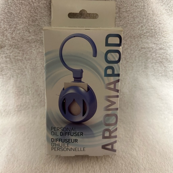 AromaPod Personal Oil Diffuser - Picture 2 of 4